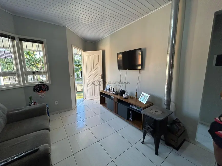 Casa com 2 quartos à venda, 63m2 em Linha Santa Cruz, Santa Cruz Do Sul - RS - imagem 5 Foto 5 de Casa com 2 quartos à venda, 63m2 em Linha Santa Cruz, Santa Cruz Do Sul - RS