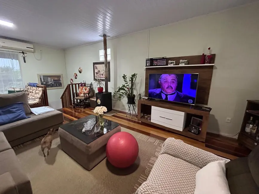 Foto 4 de Casa com 3 quartos à venda, 155m2 em Bom Jesus, Santa Cruz Do Sul - RS