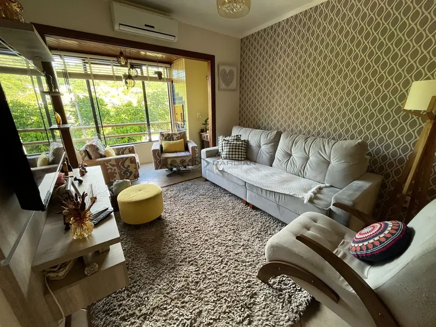 Foto 2 de Apartamento com 3 quartos à venda, 195m2 em Centro, Santa Cruz Do Sul - RS