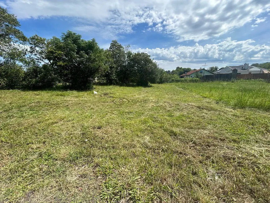 Foto 1 de Terreno / Lote à venda, 360m2 em Vera Cruz - RS