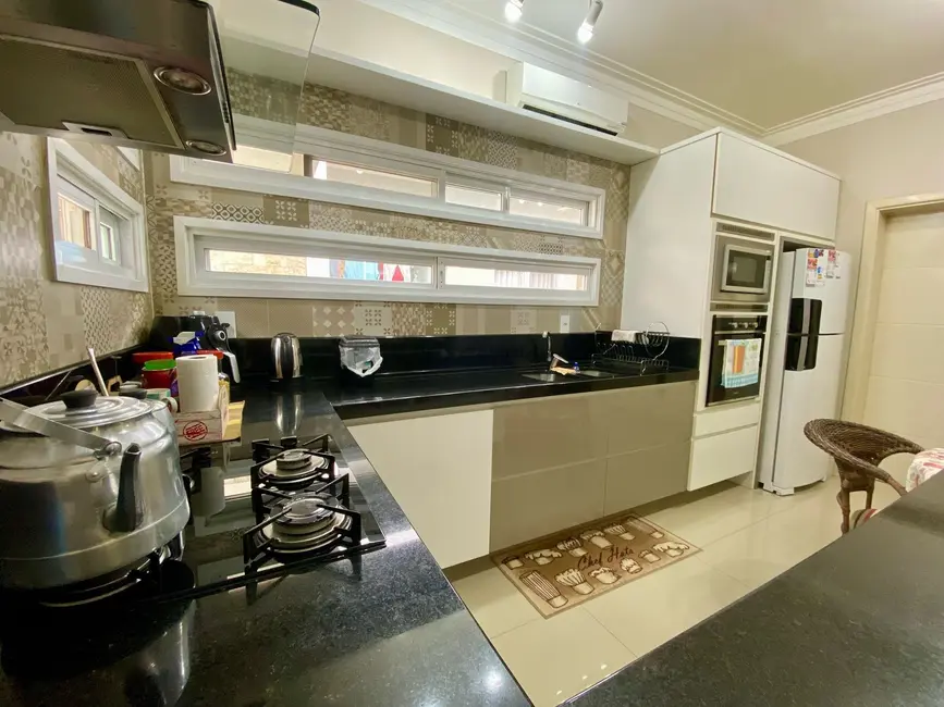 Foto 7 de Casa com 3 quartos à venda, 191m2 em Country, Santa Cruz Do Sul - RS