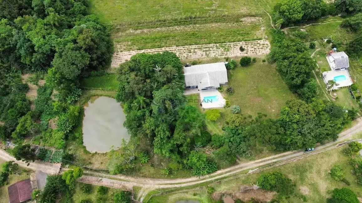 Foto 1 de Chácara com 3 quartos à venda, 168m2 em Santa Cruz Do Sul - RS