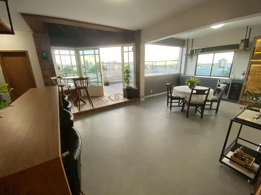 Cobertura com 3 quartos à venda, 186m2 em Santo Inácio, Santa Cruz Do Sul - RS - imagem 5 Foto 5 de Cobertura com 3 quartos à venda, 186m2 em Santo Inácio, Santa Cruz Do Sul - RS