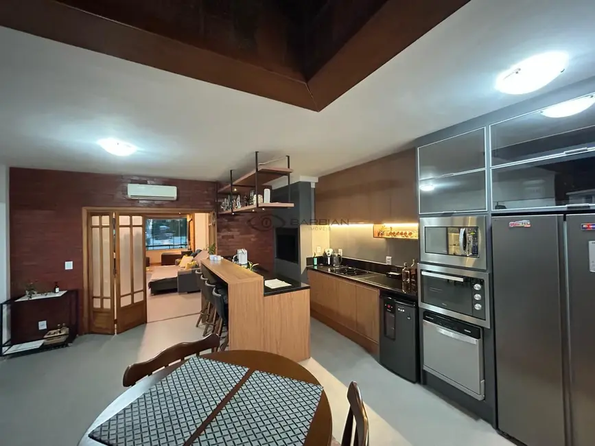 Cobertura com 3 quartos à venda, 186m2 em Santo Inácio, Santa Cruz Do Sul - RS - imagem 2 Foto 2 de Cobertura com 3 quartos à venda, 186m2 em Santo Inácio, Santa Cruz Do Sul - RS
