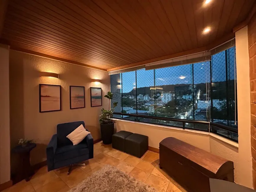 Cobertura com 3 quartos à venda, 186m2 em Santo Inácio, Santa Cruz Do Sul - RS - imagem 7 Foto 7 de Cobertura com 3 quartos à venda, 186m2 em Santo Inácio, Santa Cruz Do Sul - RS
