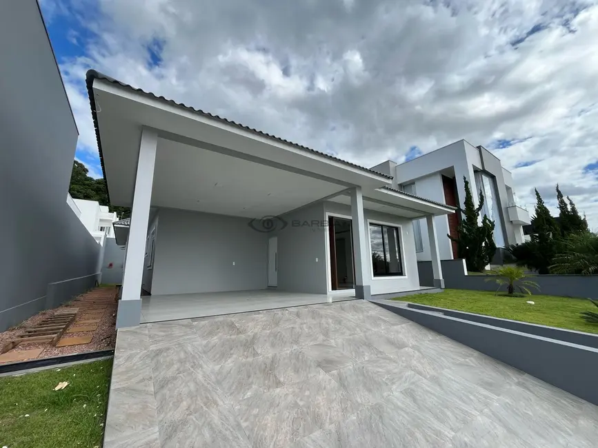 Foto 1 de Casa com 3 quartos à venda, 200m2 em Country, Santa Cruz Do Sul - RS