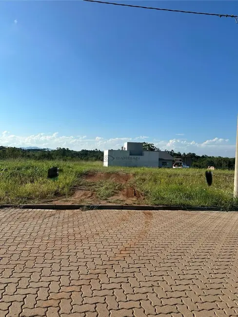 Foto 1 de Terreno / Lote à venda, 300m2 em Linha Santa Cruz, Santa Cruz Do Sul - RS