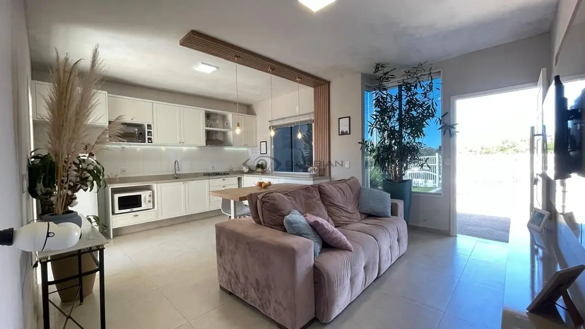 Casa com 2 quartos à venda, 61m2 em João Alves, Santa Cruz Do Sul - RS - imagem 2 Foto 2 de Casa com 2 quartos à venda, 61m2 em João Alves, Santa Cruz Do Sul - RS