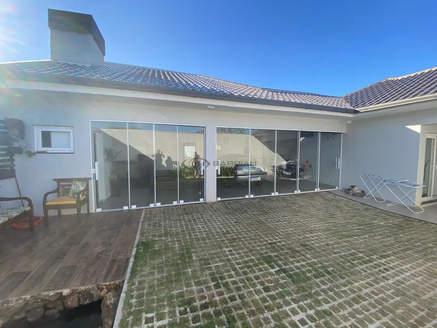 Foto 9 de Casa com 3 quartos à venda, 195m2 em João Alves, Santa Cruz Do Sul - RS