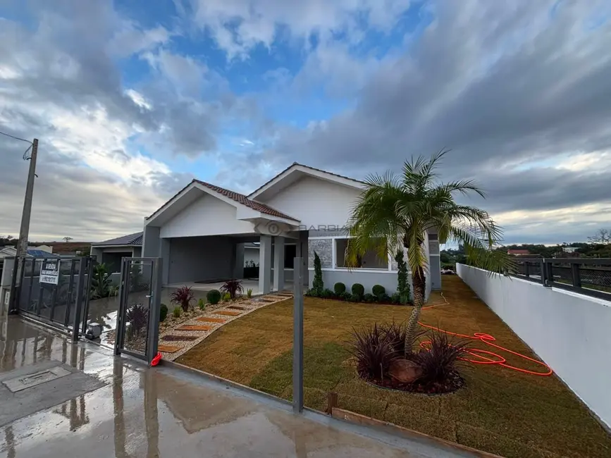 Casa com 3 quartos à venda, 181m2 em João Alves, Santa Cruz Do Sul - RS - imagem 2 Foto 2 de Casa com 3 quartos à venda, 181m2 em João Alves, Santa Cruz Do Sul - RS