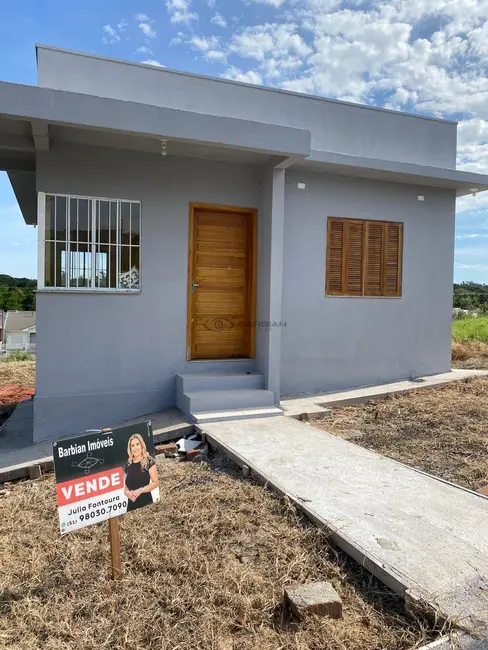 Casa com 2 quartos à venda, 55m2 em João Alves, Santa Cruz Do Sul - RS - imagem 1 Foto 1 de Casa com 2 quartos à venda, 55m2 em João Alves, Santa Cruz Do Sul - RS