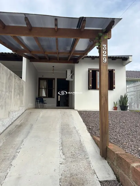 Foto 1 de Casa com 2 quartos à venda, 70m2 em João Alves, Santa Cruz Do Sul - RS