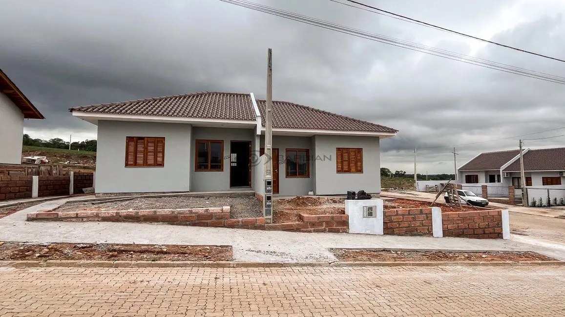 Foto 1 de Casa com 2 quartos à venda, 40m2 em Esmeralda, Santa Cruz Do Sul - RS
