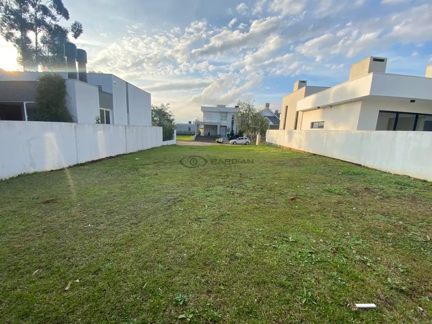 Foto 1 de Terreno / Lote à venda, 329m2 em Country, Santa Cruz Do Sul - RS