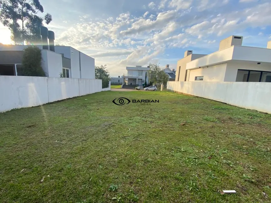 Foto 1 de Terreno / Lote à venda, 329m2 em Country, Santa Cruz Do Sul - RS