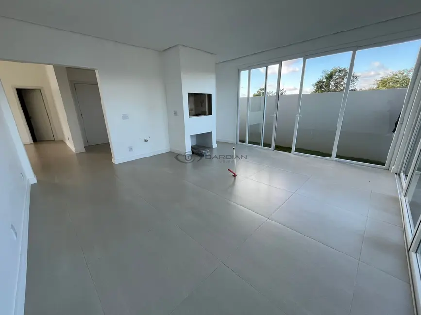 Casa com 3 quartos à venda, 205m2 em Country, Santa Cruz Do Sul - RS - imagem 8 Foto 8 de Casa com 3 quartos à venda, 205m2 em Country, Santa Cruz Do Sul - RS