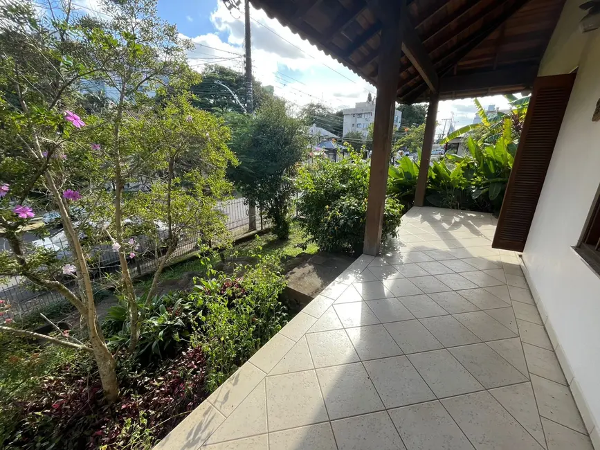 Foto 2 de Casa com 3 quartos à venda, 183m2 em Centro, Santa Cruz Do Sul - RS