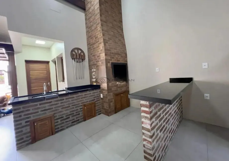 Casa com 4 quartos à venda, 172m2 em Esmeralda, Santa Cruz Do Sul - RS - imagem 6 Foto 6 de Casa com 4 quartos à venda, 172m2 em Esmeralda, Santa Cruz Do Sul - RS