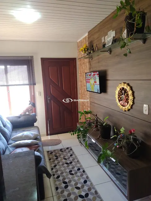 Foto 2 de Casa com 2 quartos à venda, 45m2 em Santo Antônio, Santa Cruz Do Sul - RS