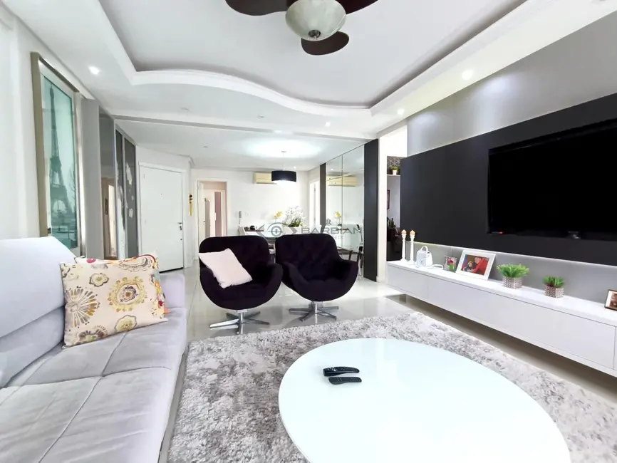 Foto 2 de Apartamento com 3 quartos à venda, 118m2 em Centro, Santa Cruz Do Sul - RS