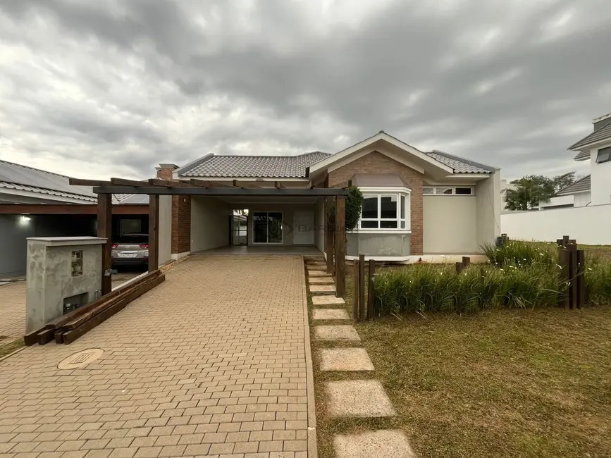 Foto 1 de Casa com 3 quartos à venda, 176m2 em Country, Santa Cruz Do Sul - RS