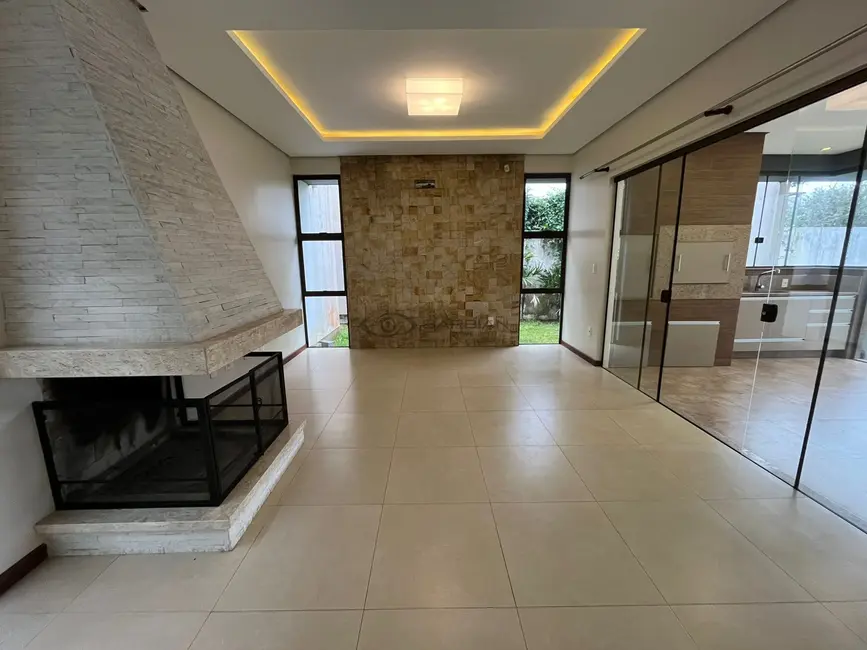 Casa com 3 quartos à venda, 170m2 em Country, Santa Cruz Do Sul - RS - imagem 3 Foto 3 de Casa com 3 quartos à venda, 170m2 em Country, Santa Cruz Do Sul - RS