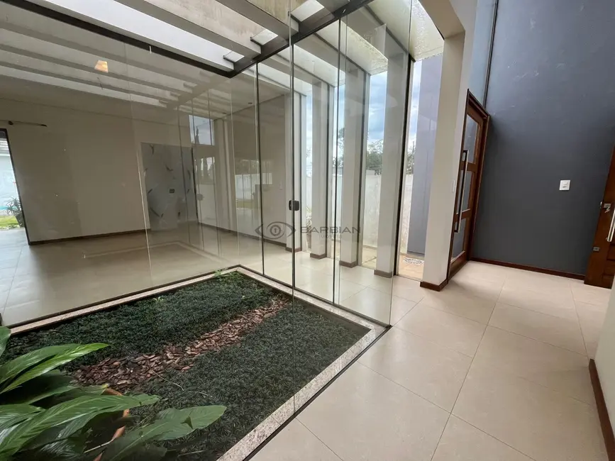 Casa com 3 quartos à venda, 170m2 em Country, Santa Cruz Do Sul - RS - imagem 5 Foto 5 de Casa com 3 quartos à venda, 170m2 em Country, Santa Cruz Do Sul - RS