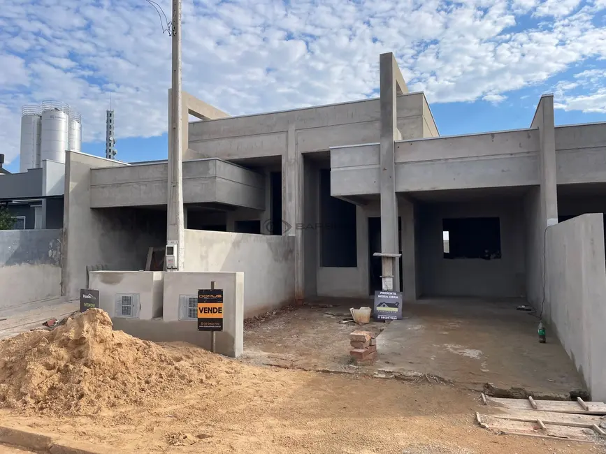 Foto 2 de Casa com 2 quartos à venda, 94m2 em João Alves, Santa Cruz Do Sul - RS