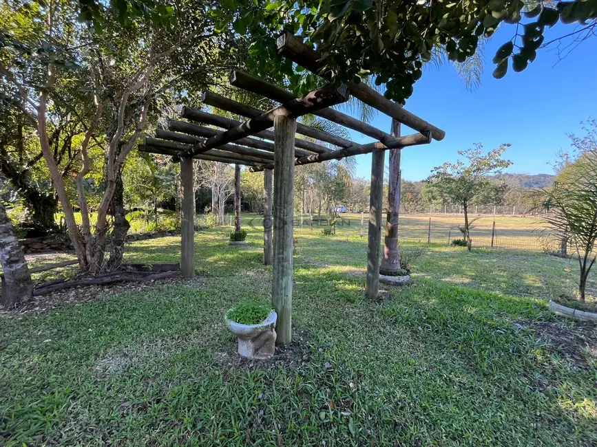Chácara com 2 quartos à venda, 5200m2 em Santa Cruz Do Sul - RS - imagem 1 Foto 1 de Chácara com 2 quartos à venda, 5200m2 em Santa Cruz Do Sul - RS