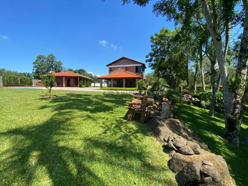 Foto 3 de Chácara com 2 quartos à venda, 2000m2 em Country, Santa Cruz Do Sul - RS