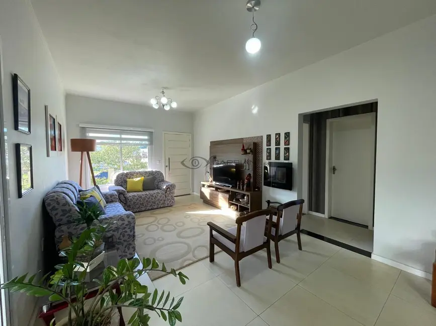 Foto 4 de Casa com 3 quartos à venda, 145m2 em João Alves, Santa Cruz Do Sul - RS