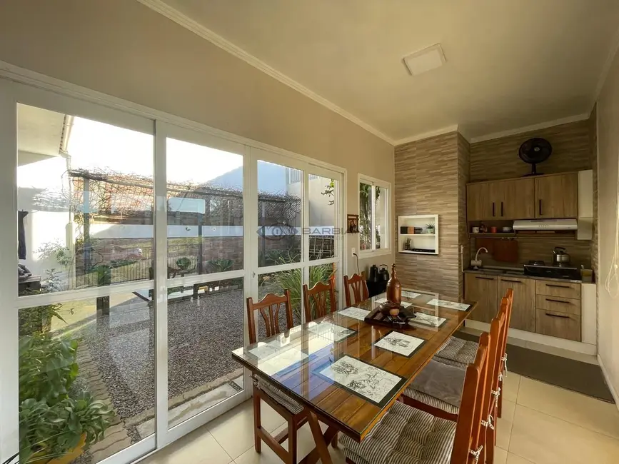 Foto 9 de Casa com 3 quartos à venda, 145m2 em João Alves, Santa Cruz Do Sul - RS