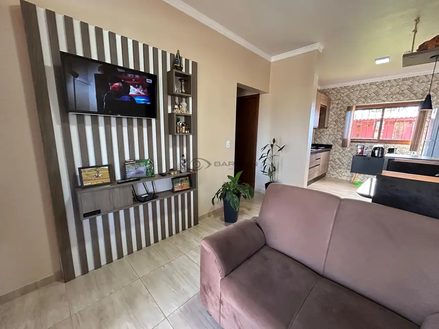 Casa com 2 quartos à venda, 121m2 em João Alves, Santa Cruz Do Sul - RS - imagem 3 Foto 3 de Casa com 2 quartos à venda, 121m2 em João Alves, Santa Cruz Do Sul - RS