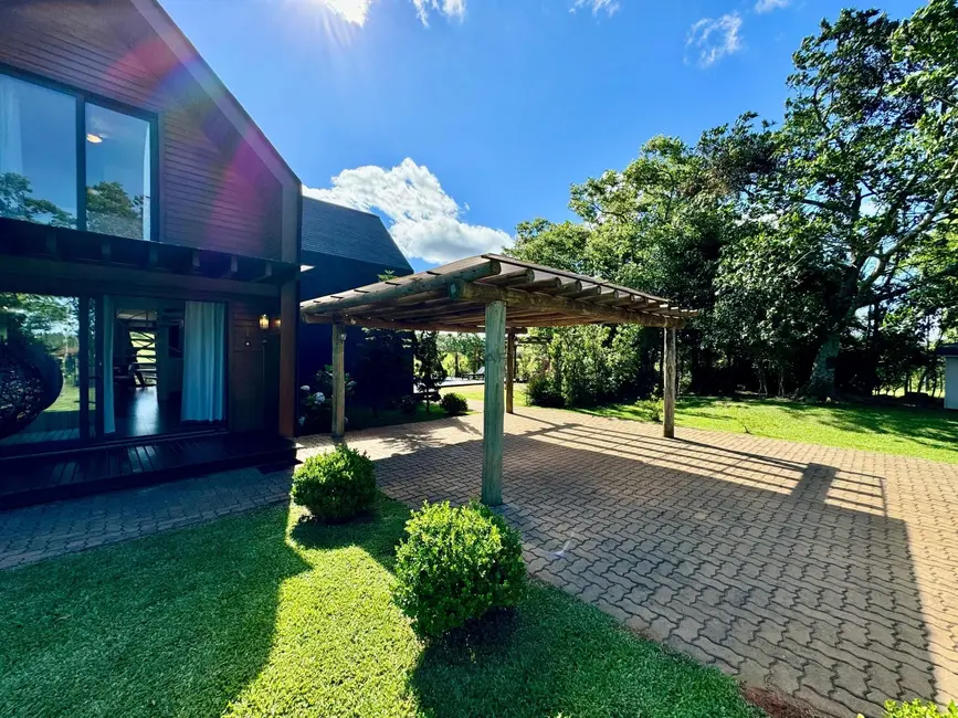 Chácara com 3 quartos à venda, 25000m2 em Área Rural de Santa Cruz do Sul, Santa Cruz Do Sul - RS - imagem 8 Foto 8 de Chácara com 3 quartos à venda, 25000m2 em Área Rural de Santa Cruz do Sul, Santa Cruz Do Sul - RS