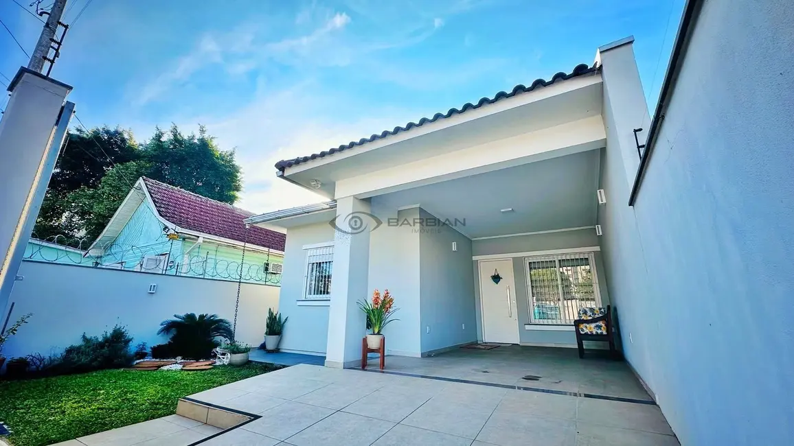 Foto 2 de Casa com 2 quartos à venda, 101m2 em Centro, Santa Cruz Do Sul - RS