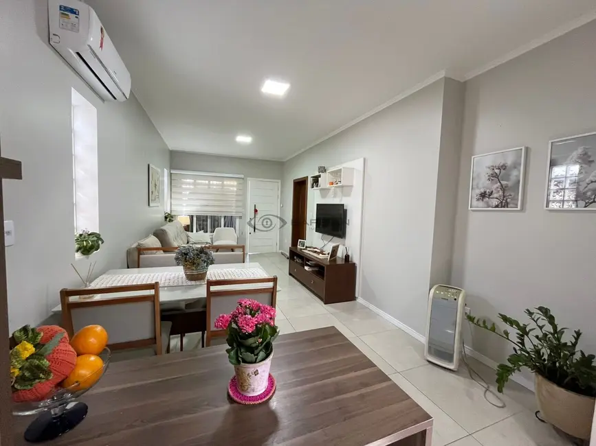 Foto 5 de Casa com 2 quartos à venda, 101m2 em Centro, Santa Cruz Do Sul - RS