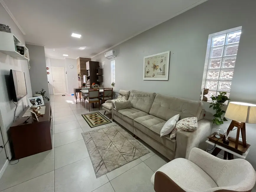 Foto 4 de Casa com 2 quartos à venda, 101m2 em Centro, Santa Cruz Do Sul - RS