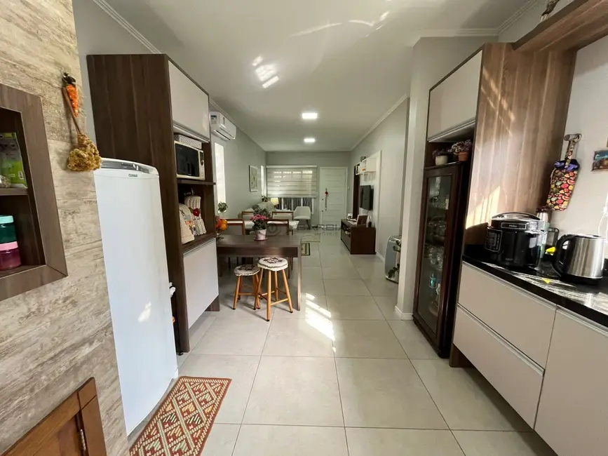 Foto 7 de Casa com 2 quartos à venda, 101m2 em Centro, Santa Cruz Do Sul - RS