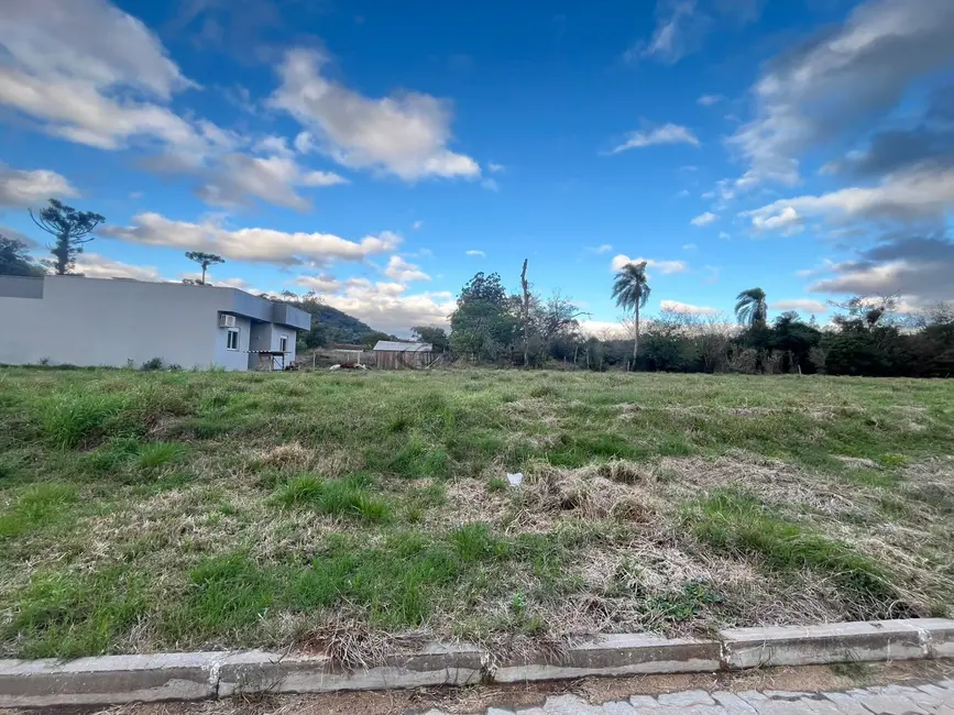 Foto 2 de Terreno / Lote à venda, 347m2 em Aliança, Santa Cruz Do Sul - RS