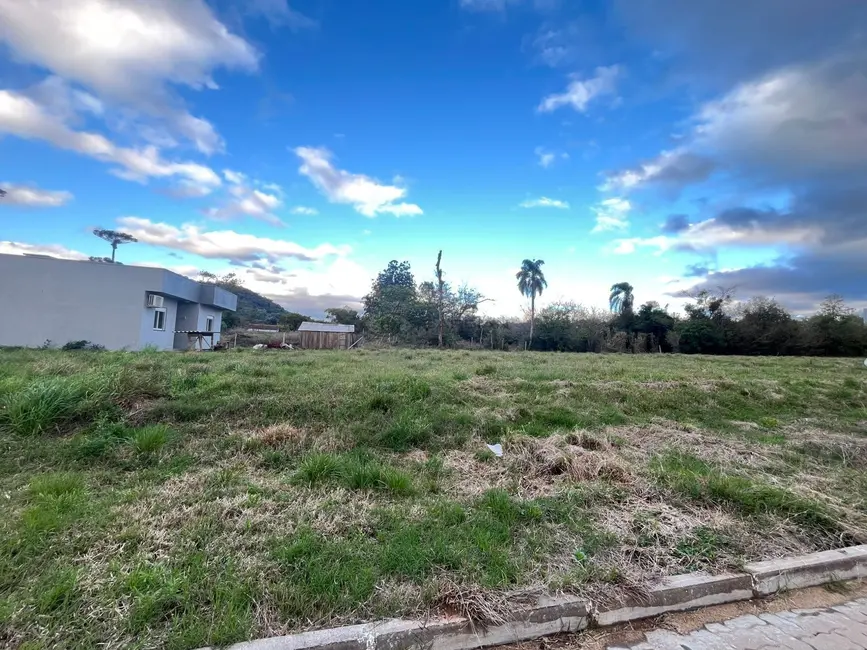 Foto 1 de Terreno / Lote à venda, 347m2 em Aliança, Santa Cruz Do Sul - RS