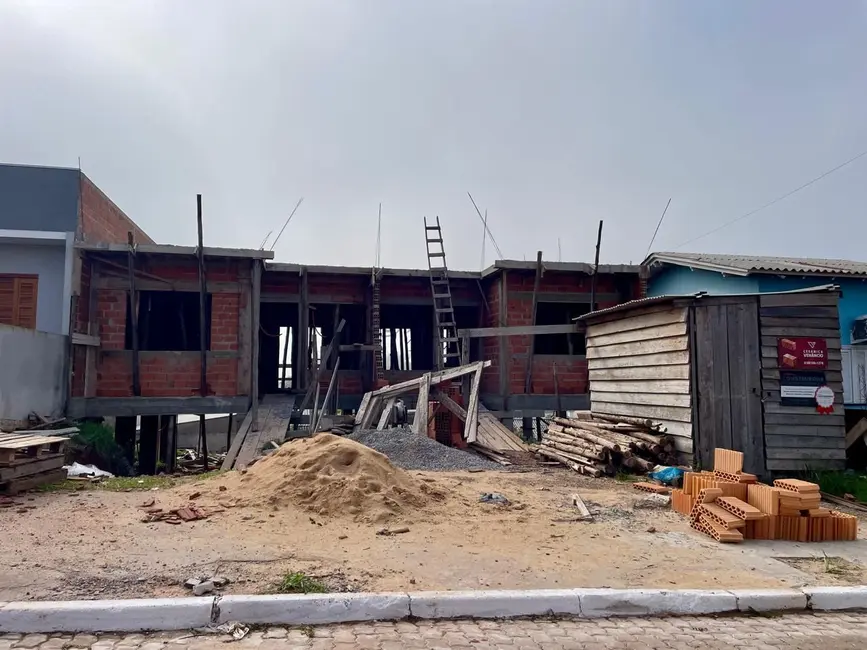 Casa com 2 quartos à venda, 55m2 em João Alves, Santa Cruz Do Sul - RS - imagem 2 Foto 2 de Casa com 2 quartos à venda, 55m2 em João Alves, Santa Cruz Do Sul - RS