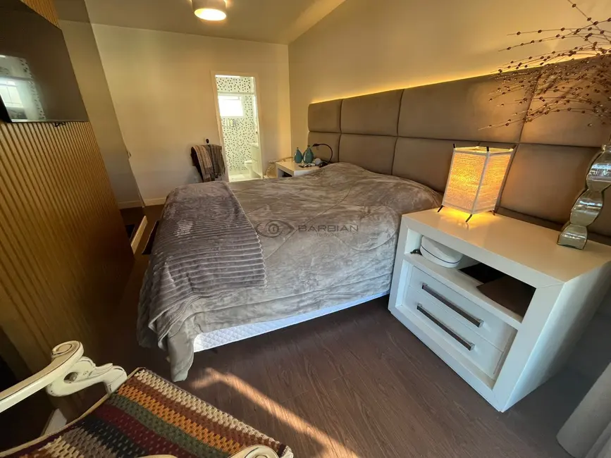 Foto 9 de Apartamento com 3 quartos à venda, 149m2 em Santo Inácio, Santa Cruz Do Sul - RS