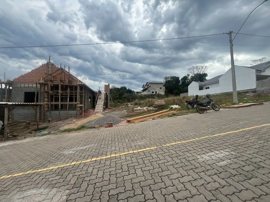 Foto 2 de Terreno / Lote à venda, 302m2 em Renascença, Santa Cruz Do Sul - RS