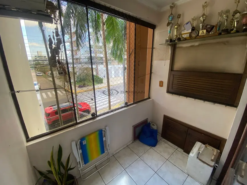 Foto 3 de Apartamento com 3 quartos à venda, 91m2 em Santo Inácio, Santa Cruz Do Sul - RS