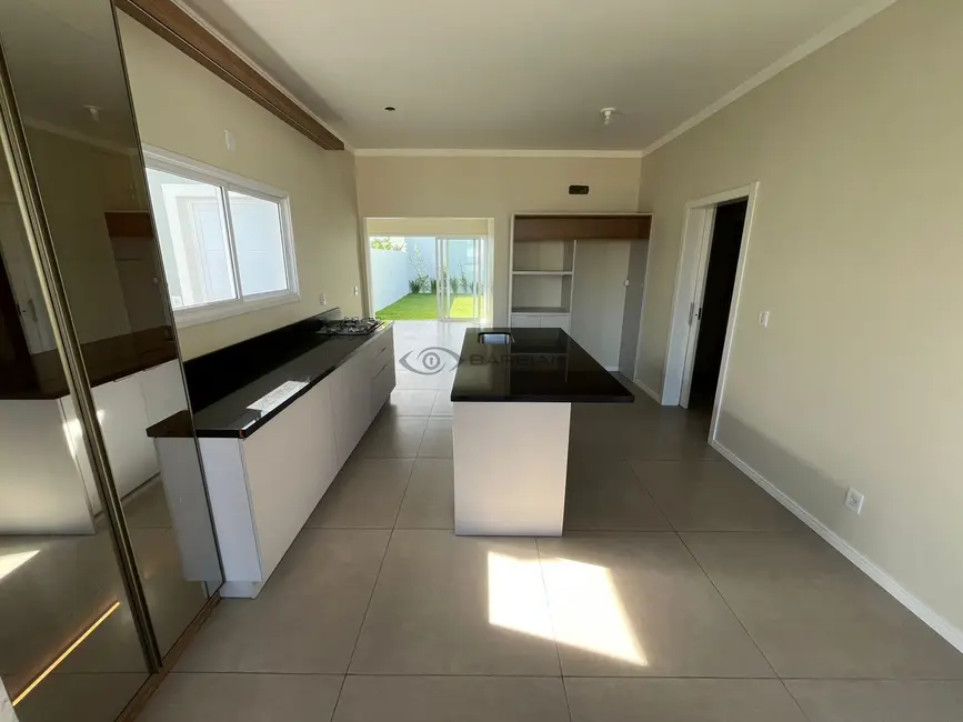 Foto 4 de Casa com 3 quartos à venda, 143m2 em Country, Santa Cruz Do Sul - RS