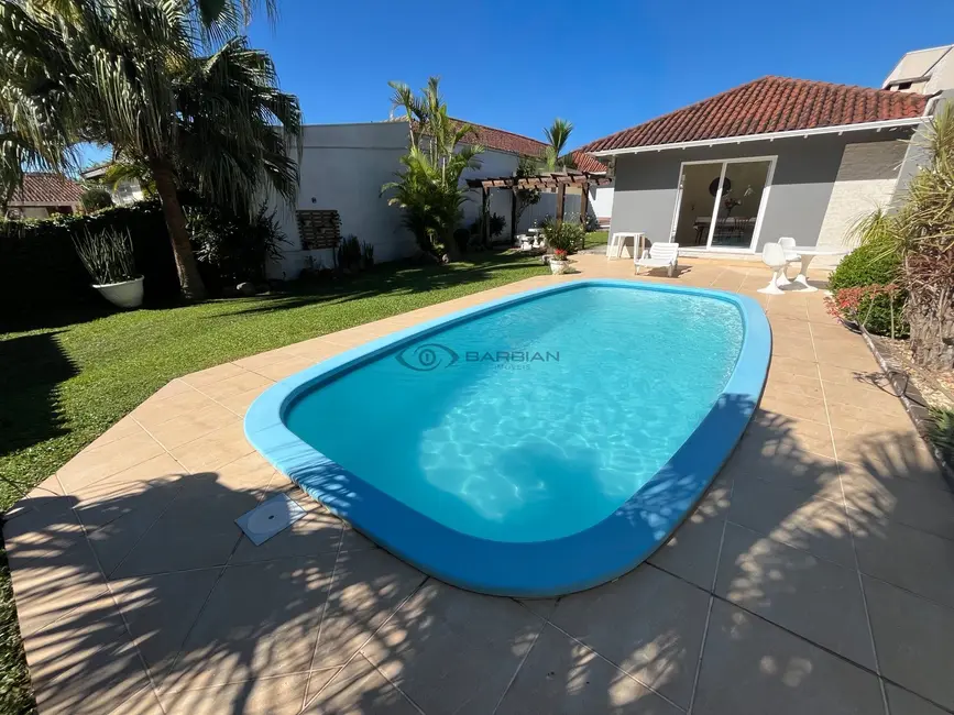 Casa com 3 quartos à venda, 224m2 em Goiás, Santa Cruz Do Sul - RS - imagem 3 Foto 3 de Casa com 3 quartos à venda, 224m2 em Goiás, Santa Cruz Do Sul - RS