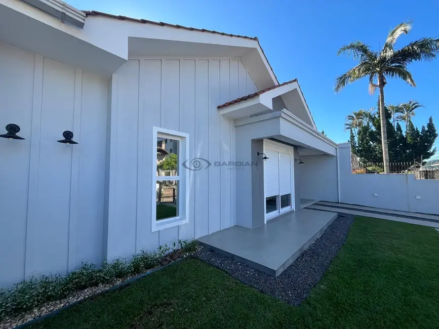 Foto 4 de Casa com 3 quartos à venda, 224m2 em Goiás, Santa Cruz Do Sul - RS