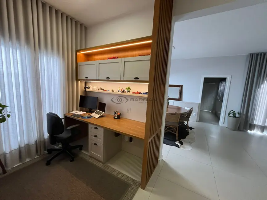 Casa com 3 quartos à venda, 224m2 em Goiás, Santa Cruz Do Sul - RS - imagem 7 Foto 7 de Casa com 3 quartos à venda, 224m2 em Goiás, Santa Cruz Do Sul - RS