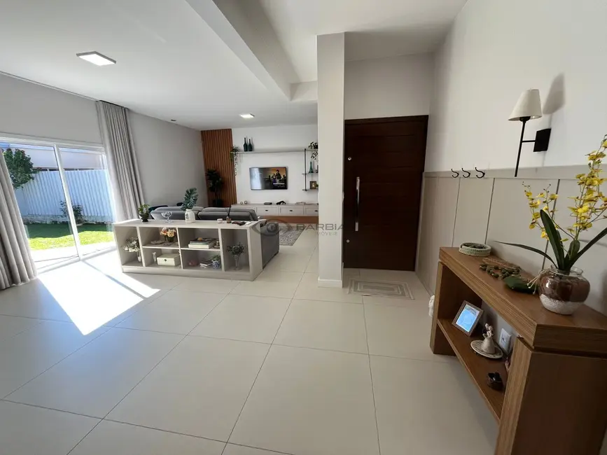 Casa com 3 quartos à venda, 224m2 em Goiás, Santa Cruz Do Sul - RS - imagem 2 Foto 2 de Casa com 3 quartos à venda, 224m2 em Goiás, Santa Cruz Do Sul - RS