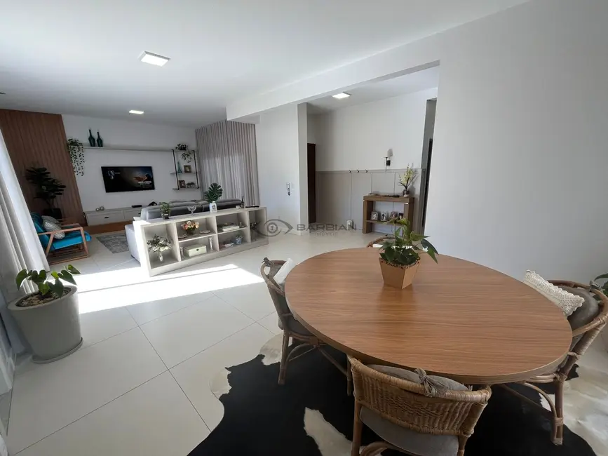 Casa com 3 quartos à venda, 224m2 em Goiás, Santa Cruz Do Sul - RS - imagem 5 Foto 5 de Casa com 3 quartos à venda, 224m2 em Goiás, Santa Cruz Do Sul - RS